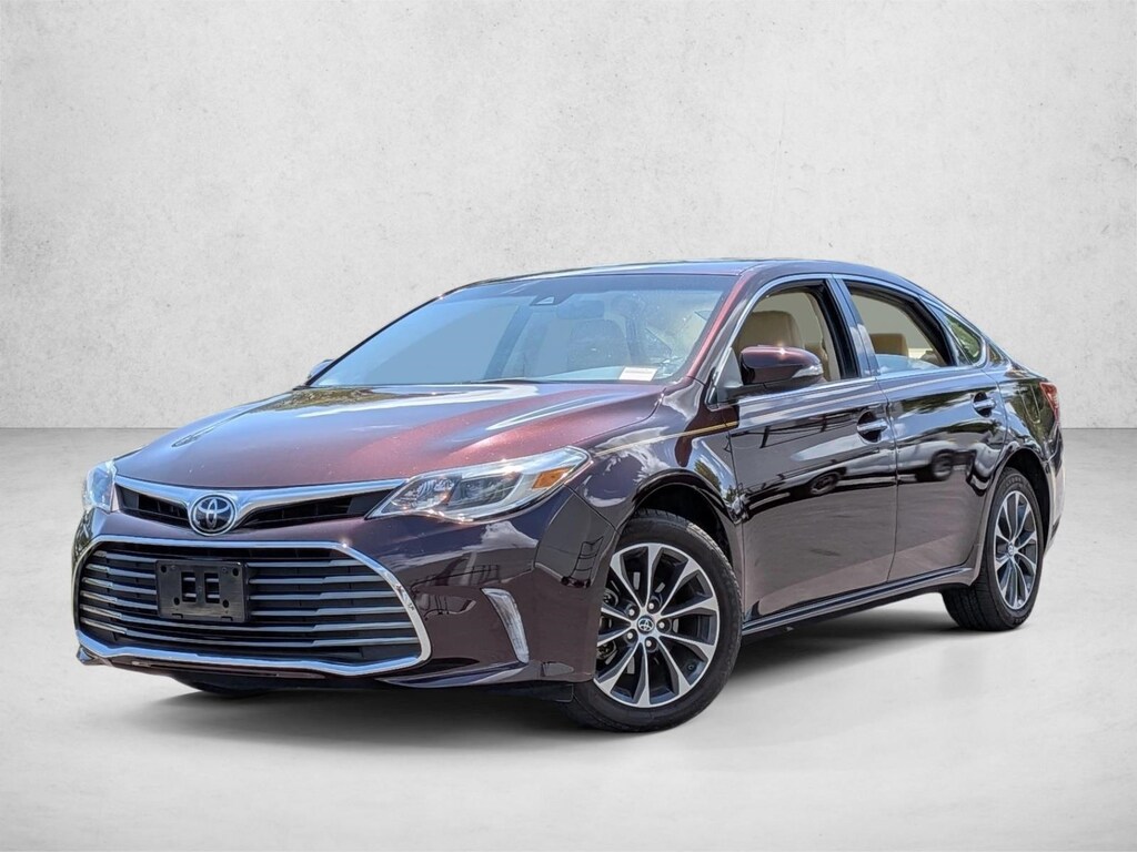 Used 2018 Toyota Avalon XLE Sedan