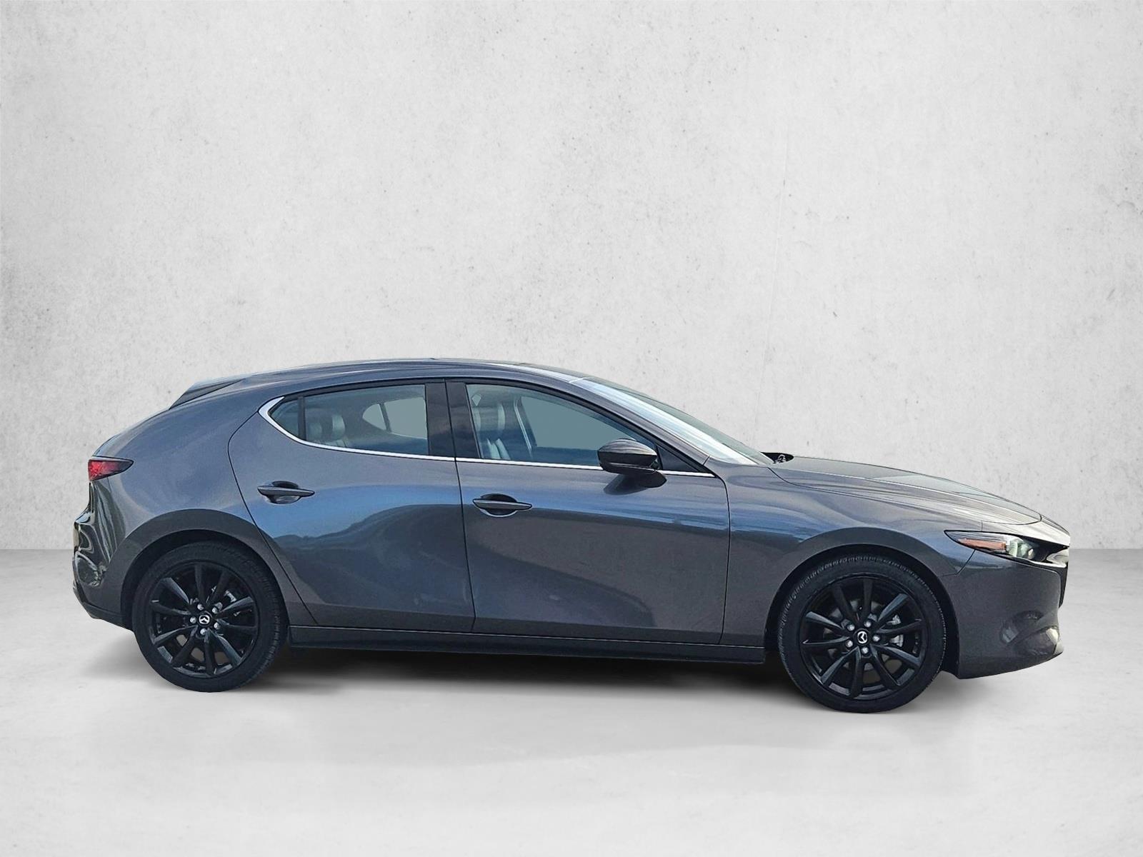 2022 Mazda Mazda3 2.5 Turbo Hatchback photo 4