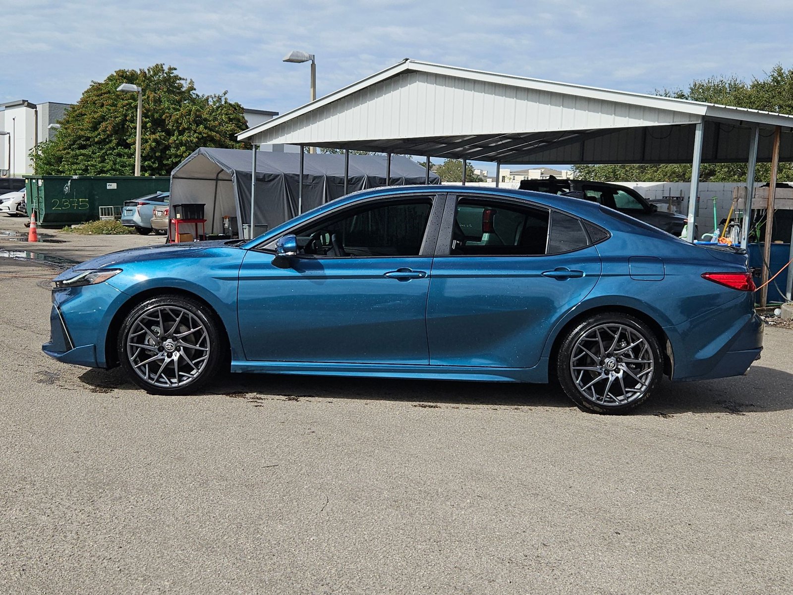 2025 Toyota Camry XSE photo 3