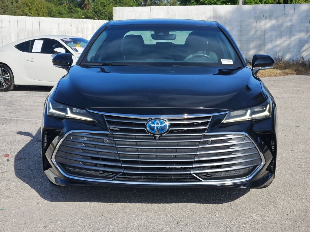 Used 2021 Toyota Avalon Hybrid Limited Sedan