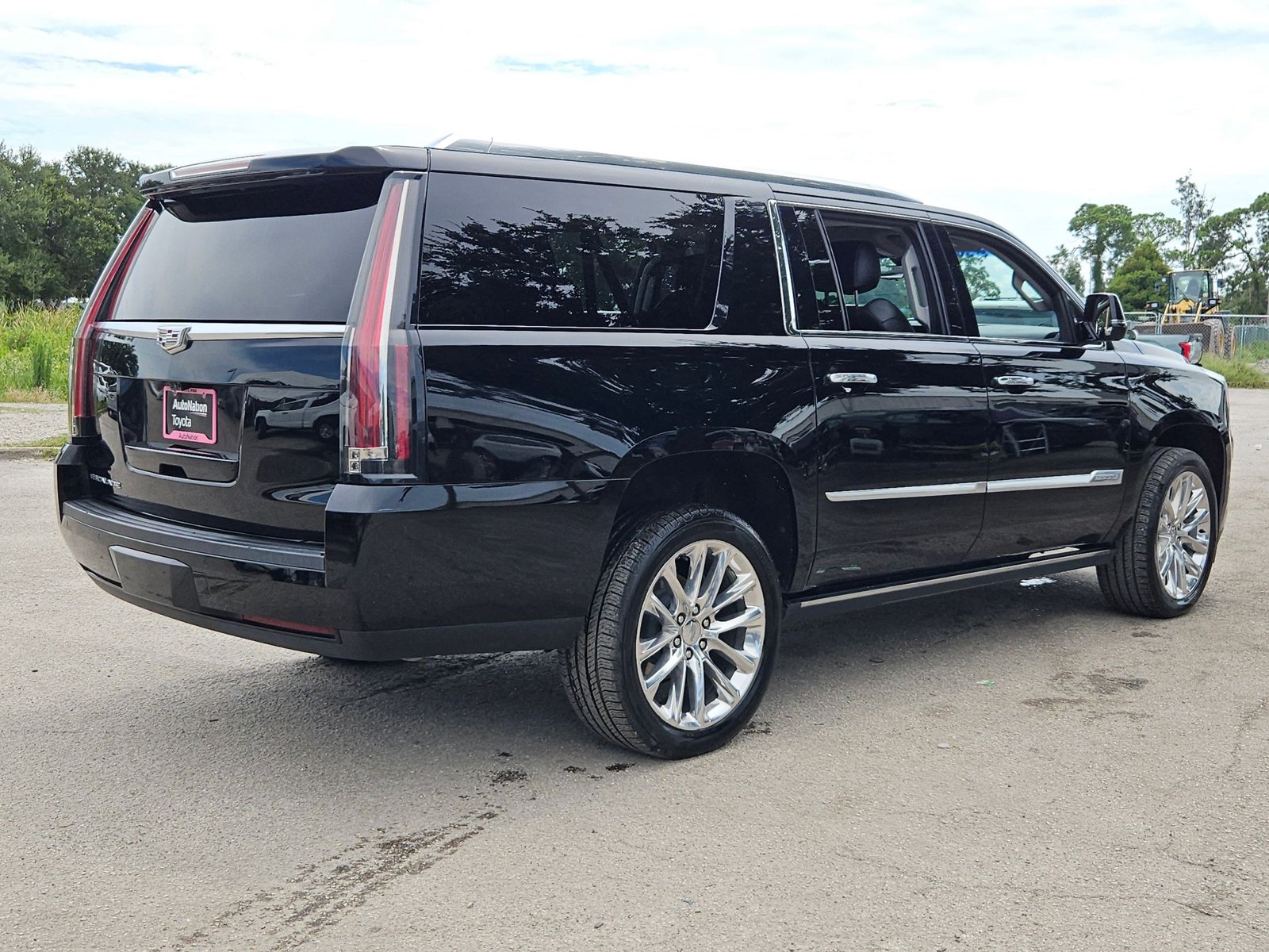 2019 Cadillac Escalade ESV Premium Luxury photo 4