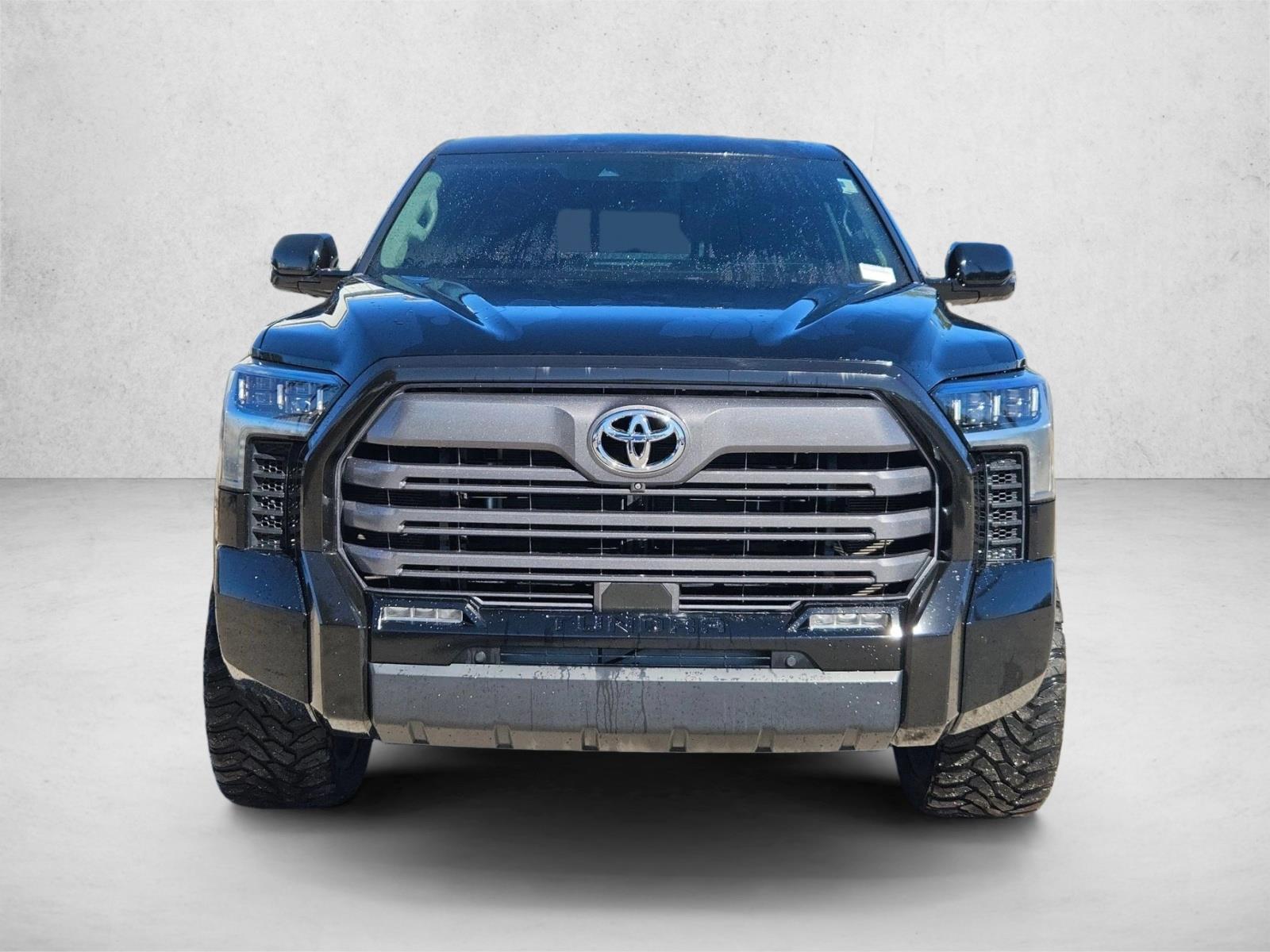 2022 Toyota Tundra Limited Double Cab photo 2