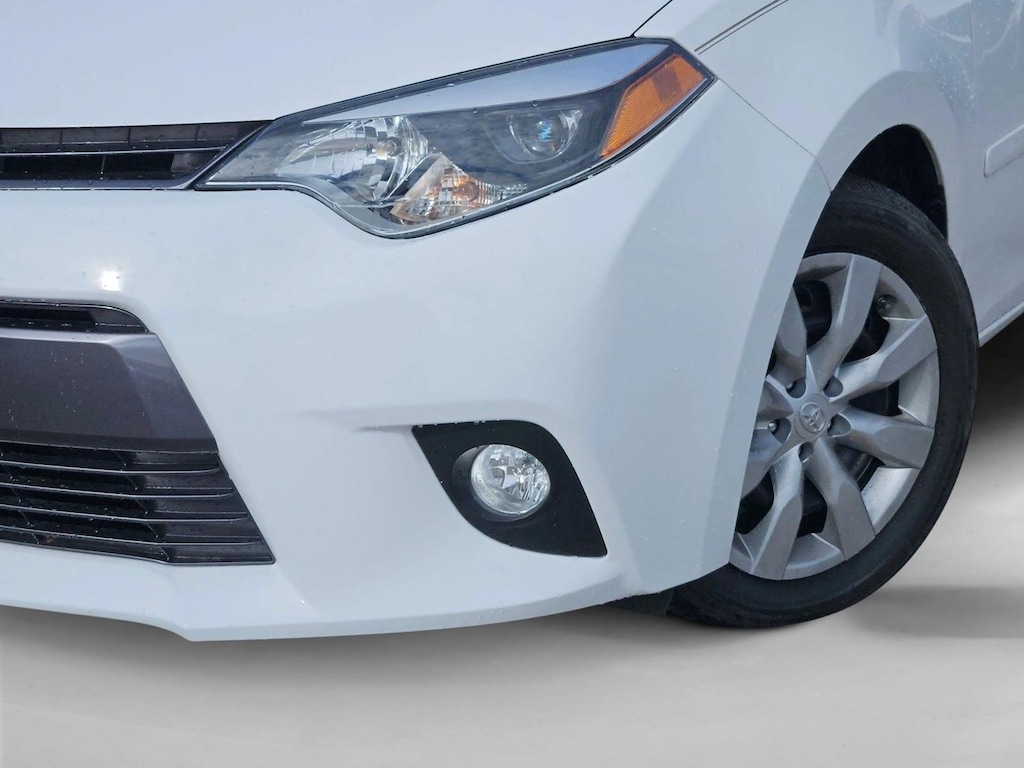 Used 2015 Toyota Corolla LE Sedan