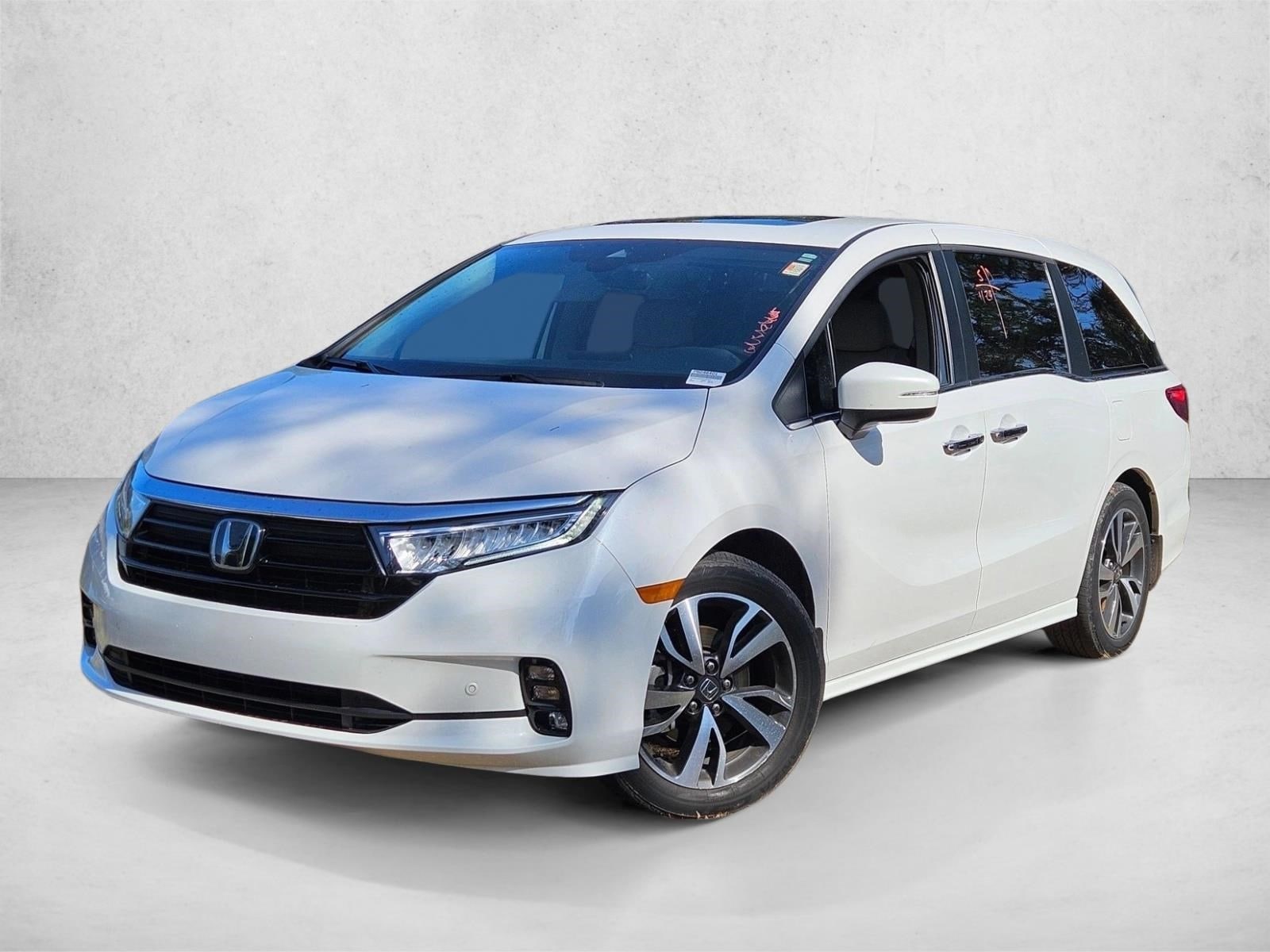 2023 Honda Odyssey Touring's photo