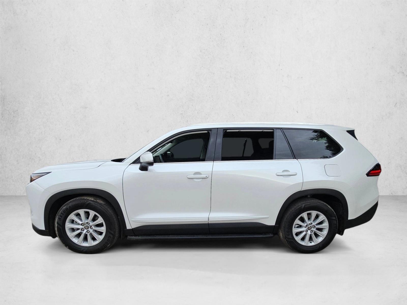 2024 Toyota Grand Highlander XLE AWD photo 2