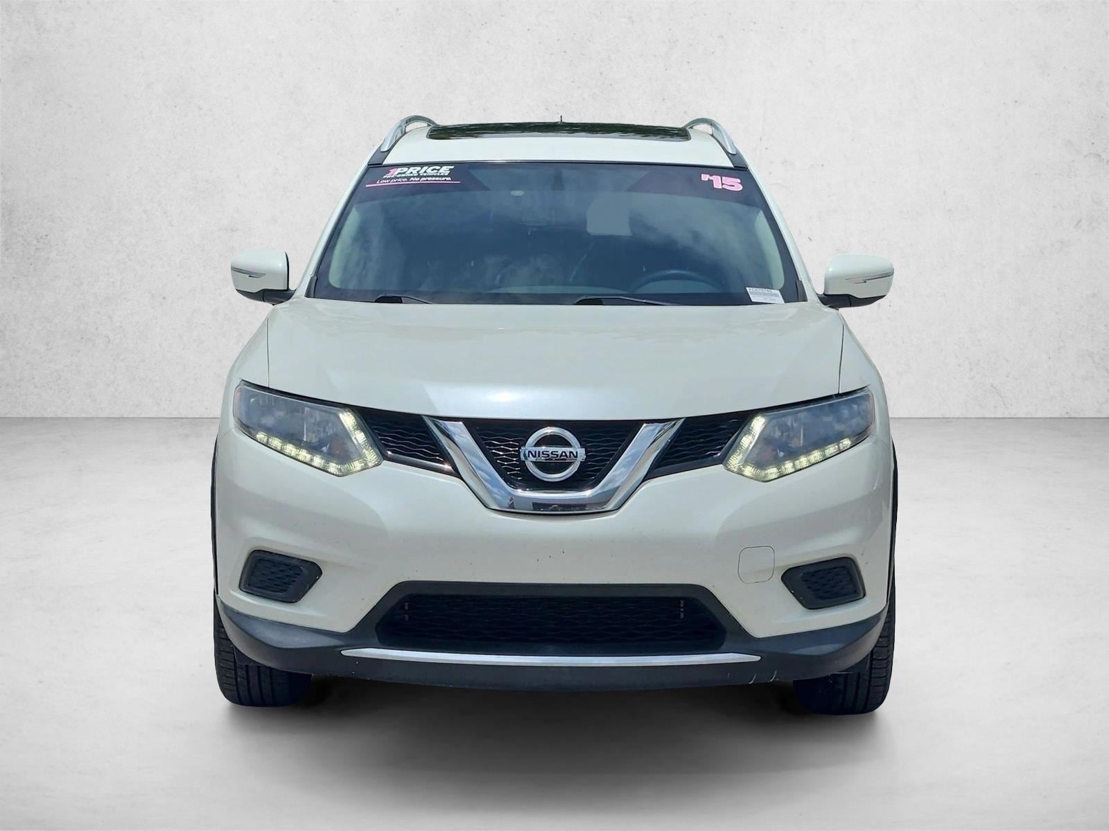 Used 2015 Nissan Rogue SV with VIN 5N1AT2MV3FC870745 for sale in Pinellas Park, FL