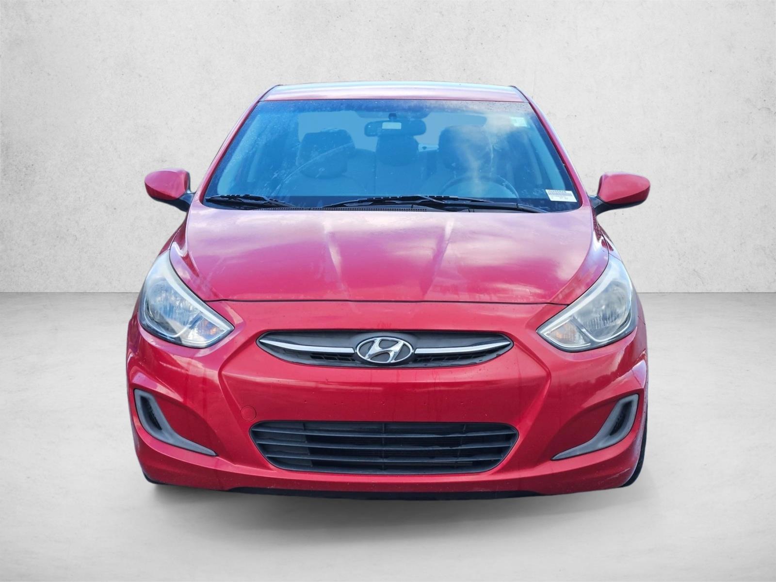 2017 Hyundai Accent SE photo 2