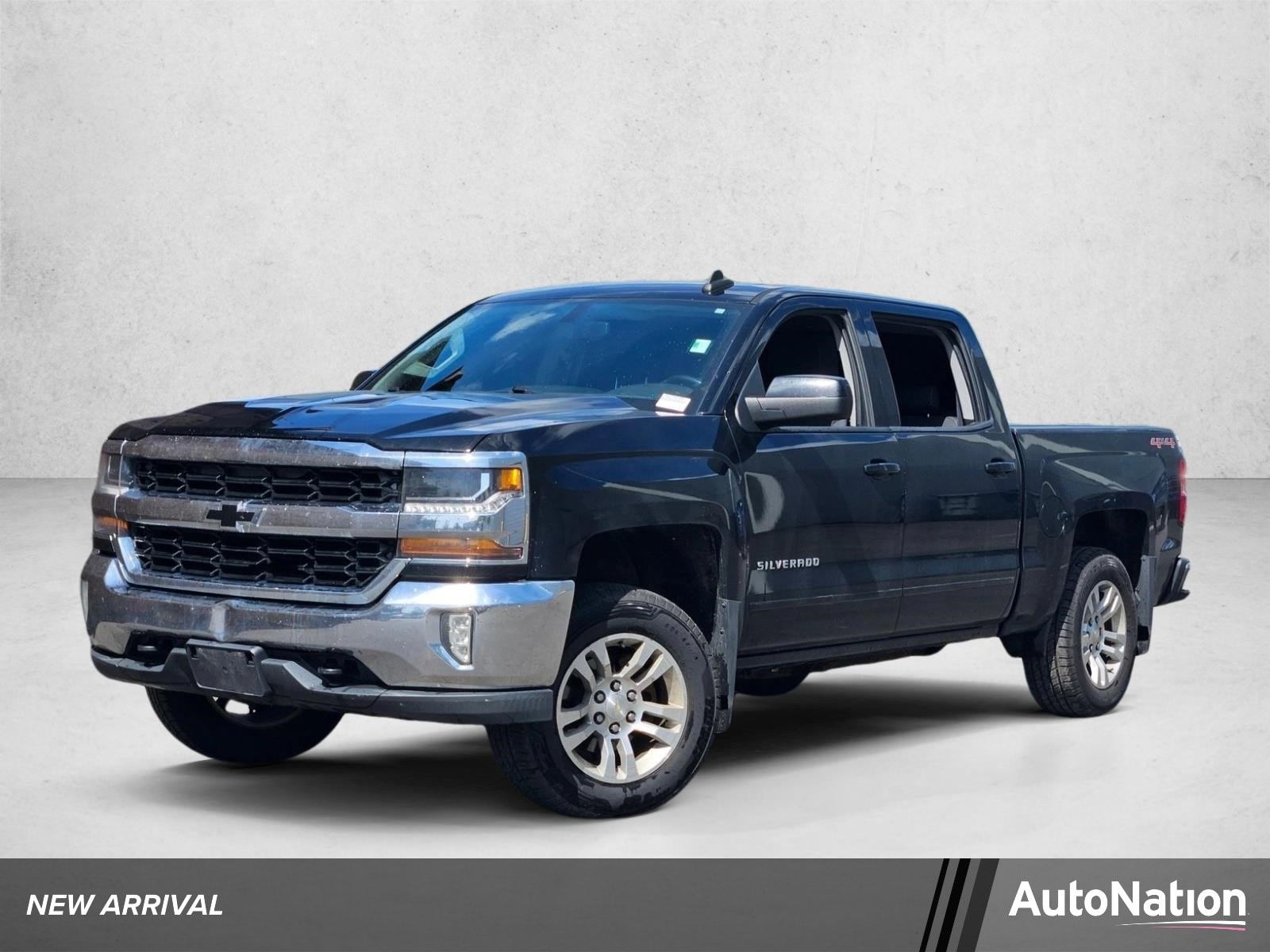2017 Chevrolet Silverado 1500 LT 4X4 Crew Cab Short Box's photo