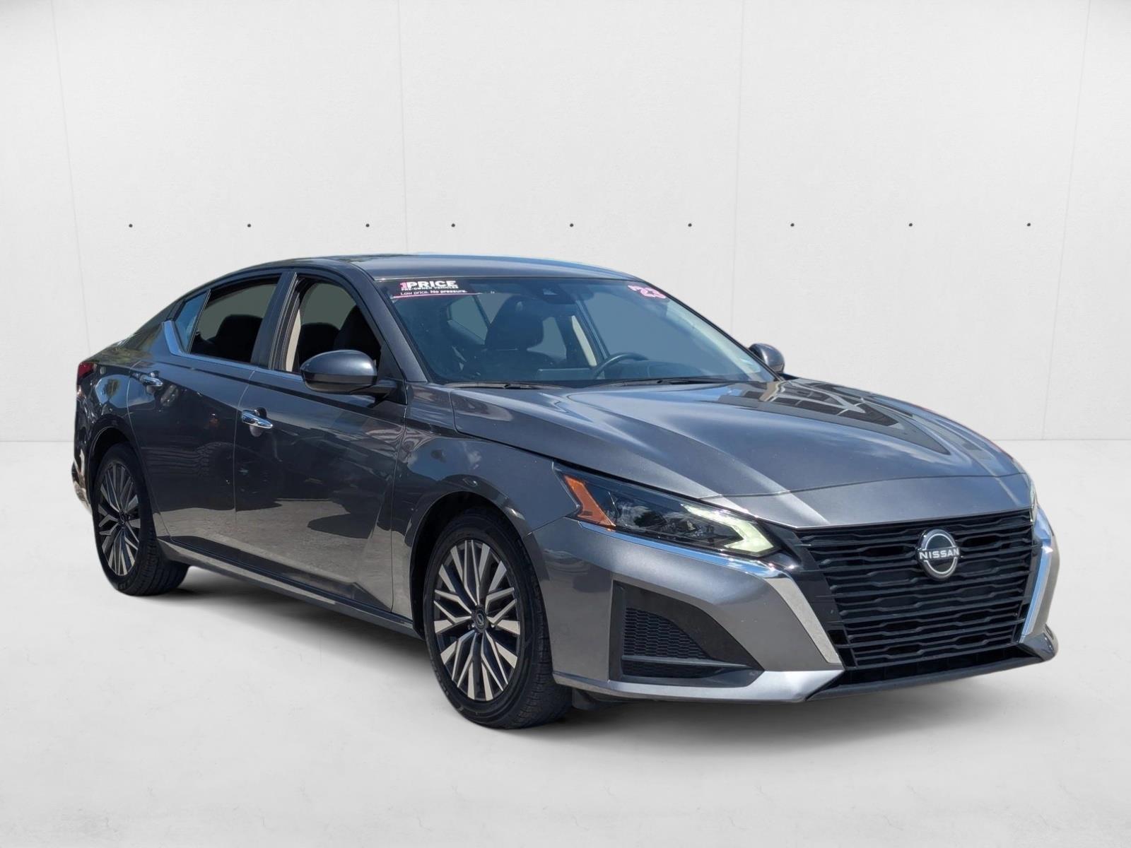 2023 Nissan Altima 2.5 SV photo 3