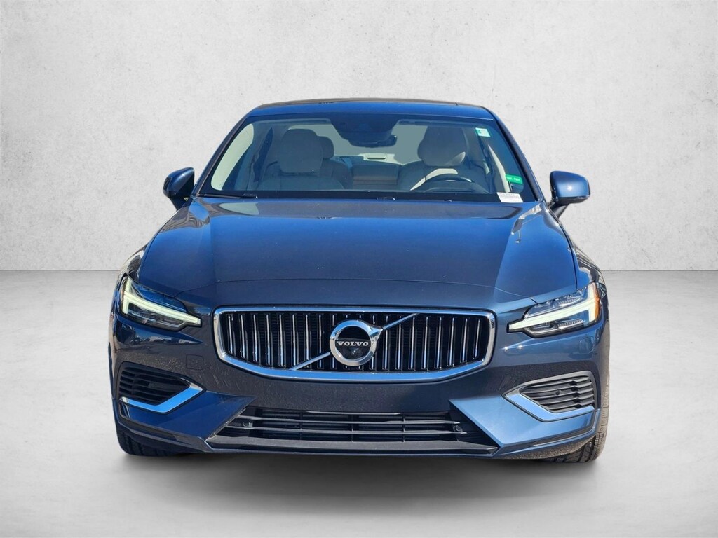Used 2022 Volvo S60 Recharge Plug-In Hybrid T8 Inscription Extended Range Sedan
