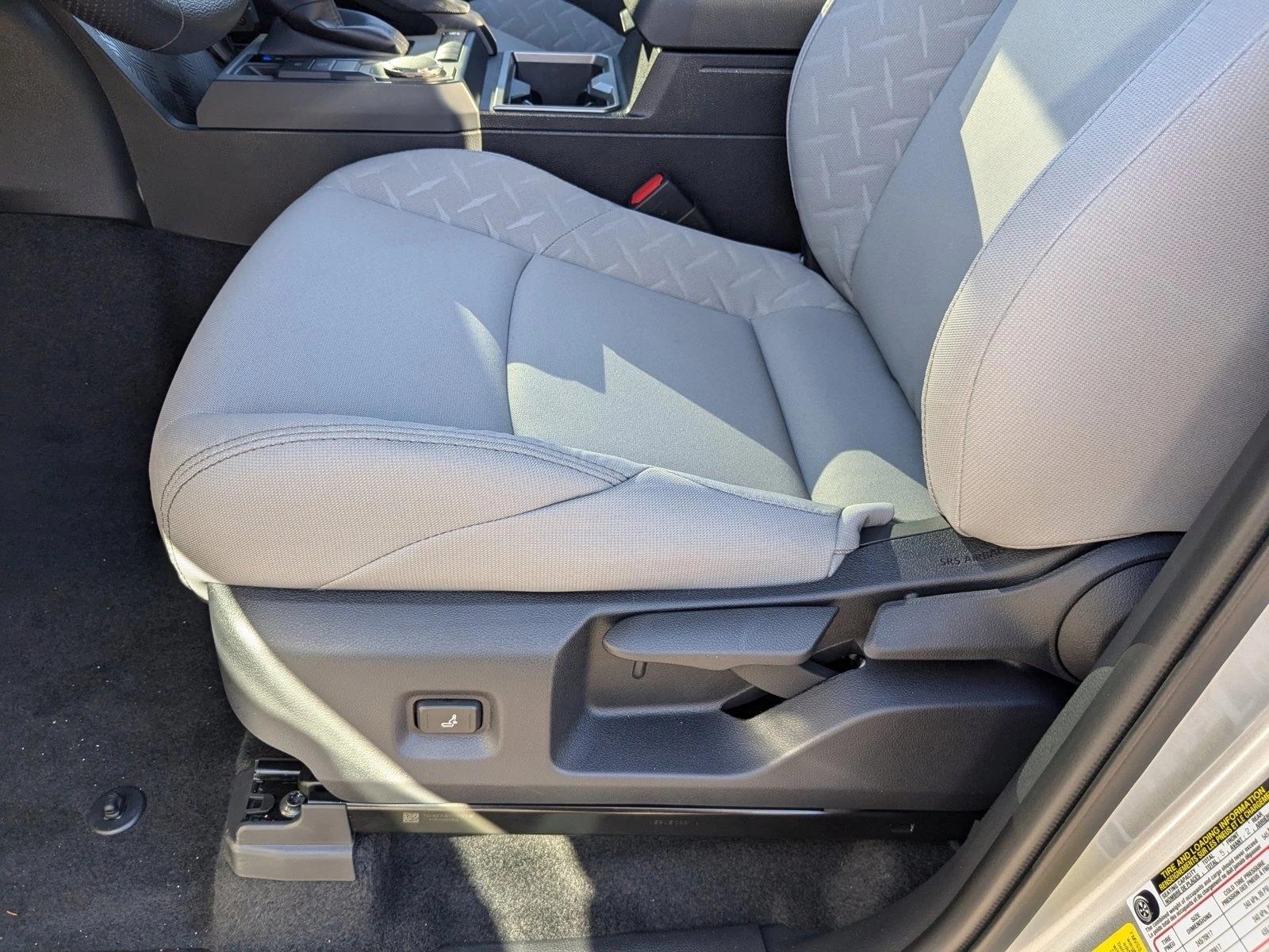 2024 Toyota Tacoma SR5 Double Cab photo 4