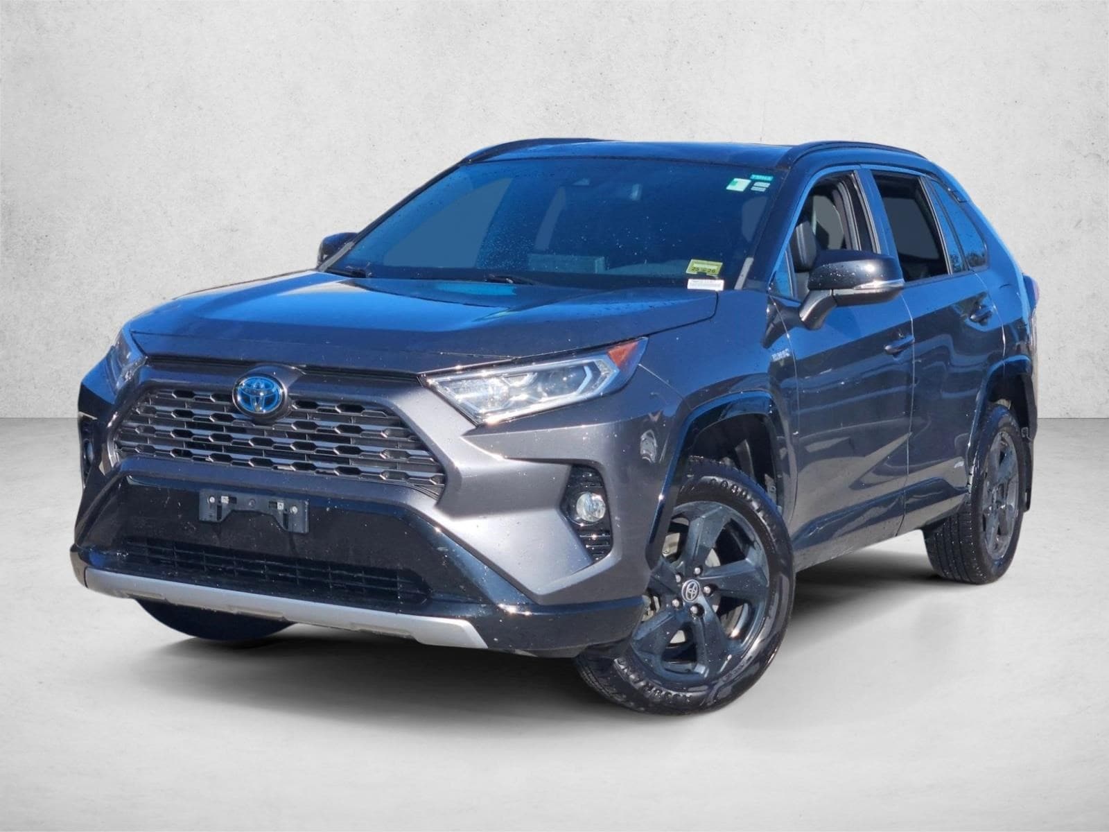 2021 Toyota RAV4 XSE's photo