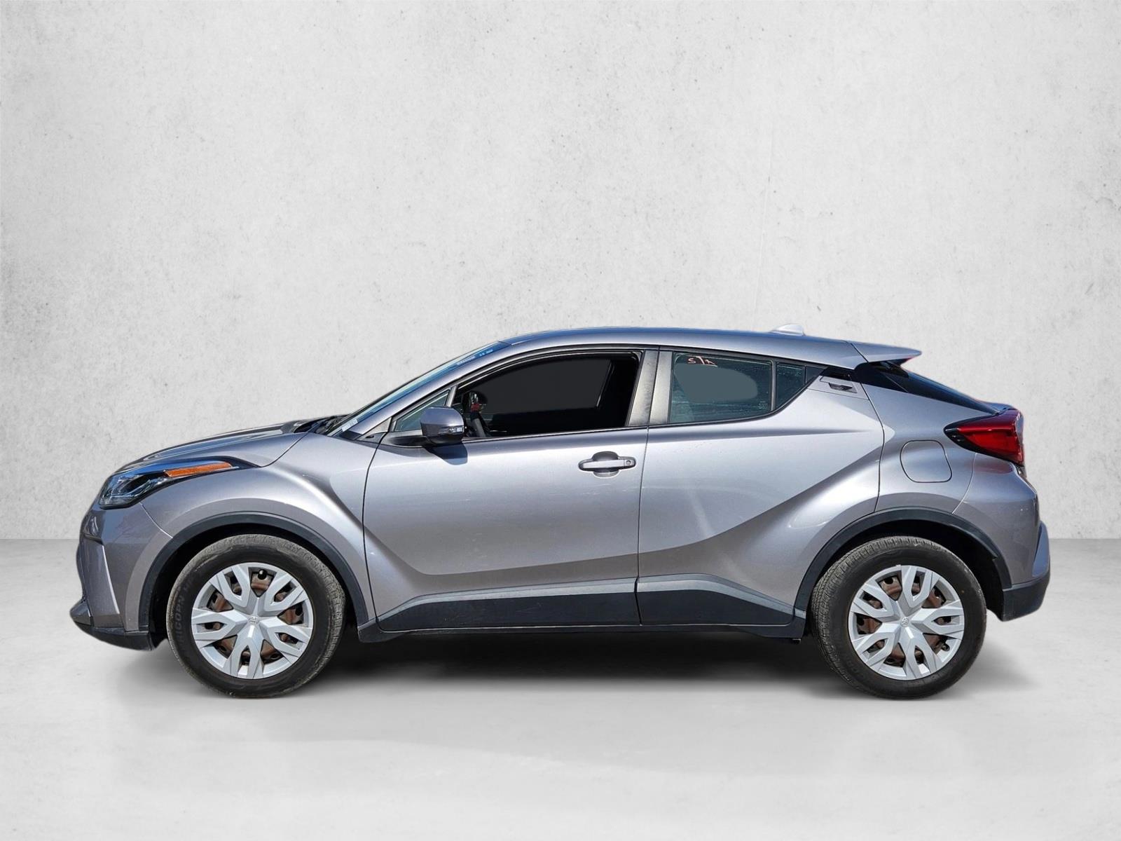 2020 Toyota C-HR LE photo 4