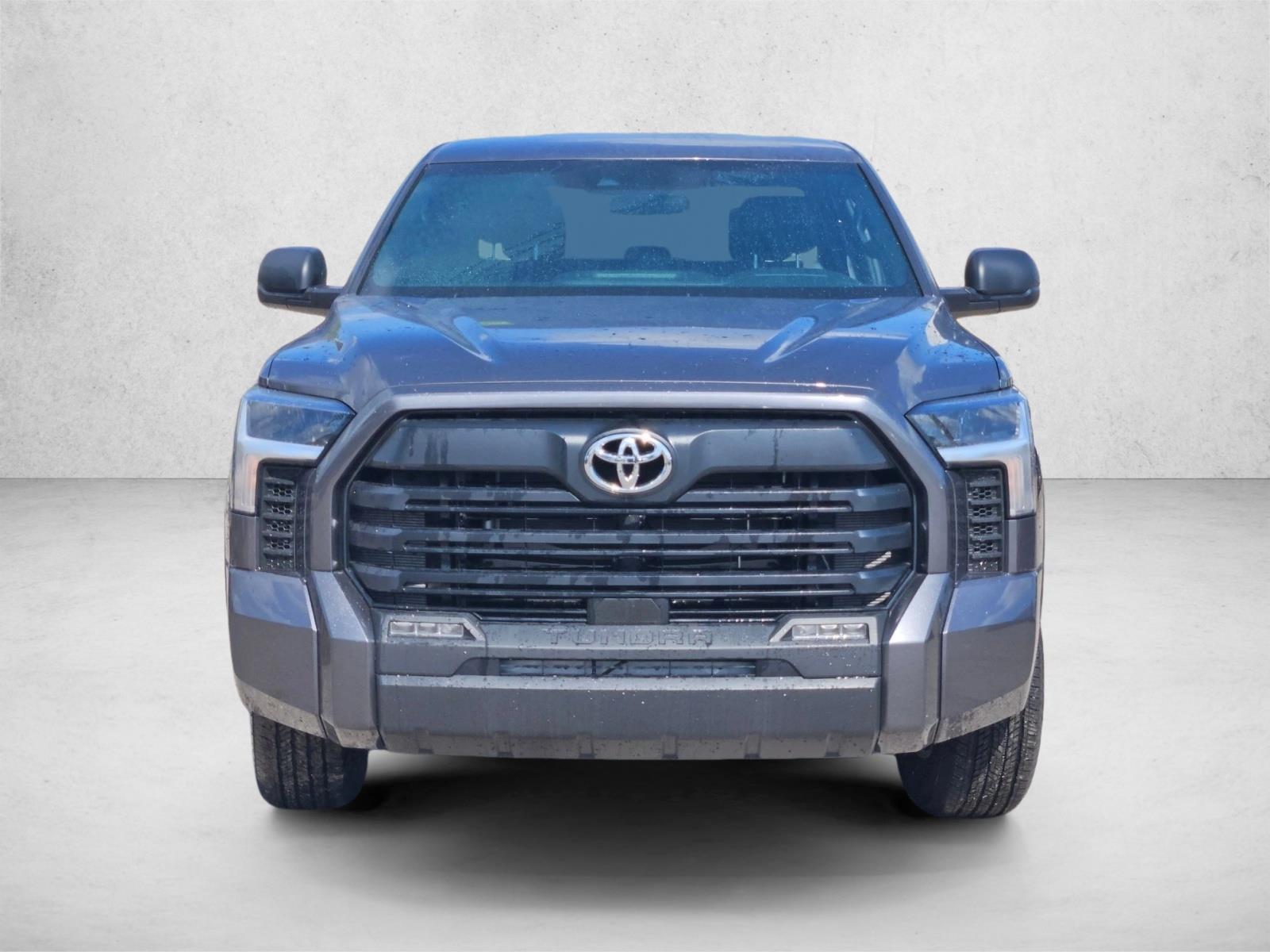 2025 Toyota Tundra SR5 CrewMax photo 2