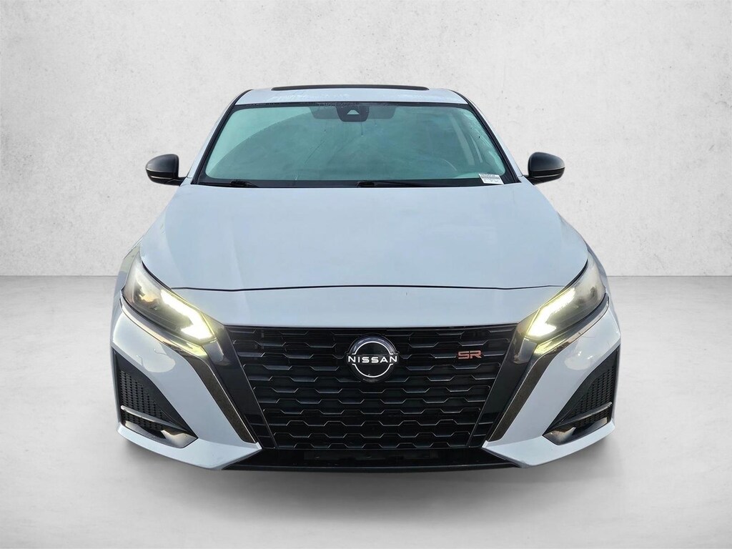 Used 2023 Nissan Altima 2.5 SR Sedan