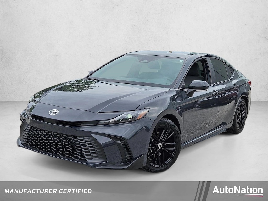 Used 2025 Toyota Camry SE Sedan