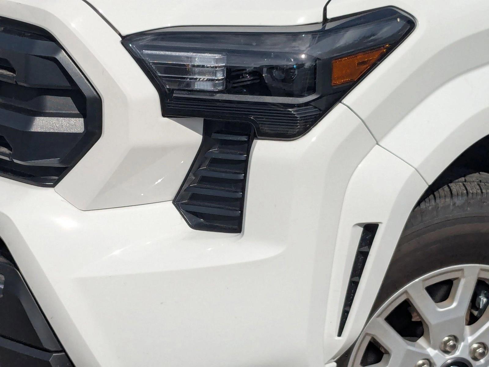 2024 Toyota Tacoma SR5 Double Cab photo 2