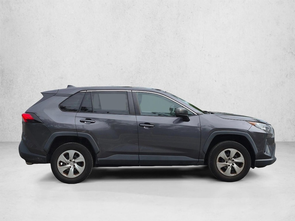 Used 2022 Toyota RAV4 LE SUV
