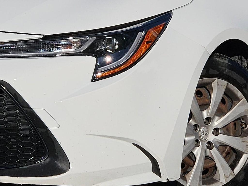 Used 2022 Toyota Corolla LE Sedan