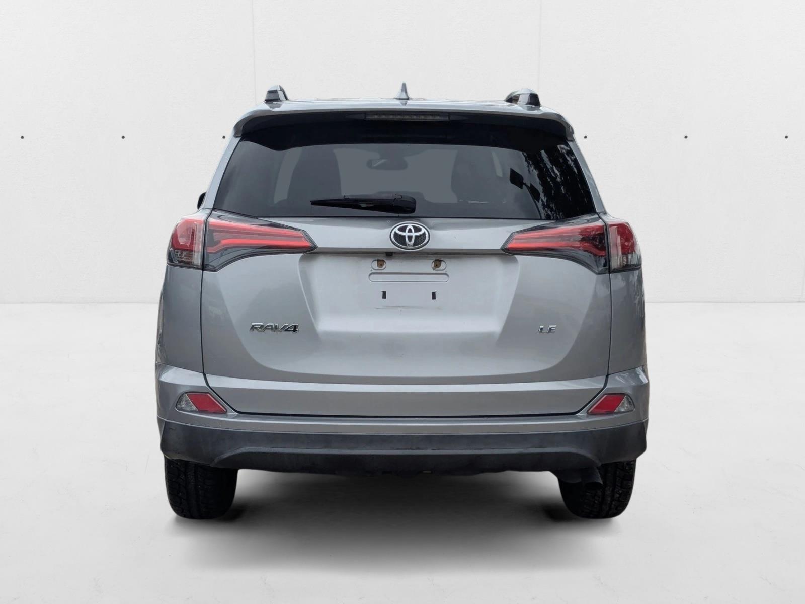 2018 Toyota RAV4 LE photo 2