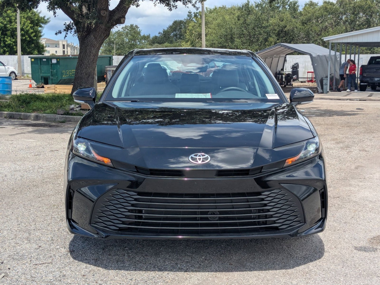 2025 Toyota Camry LE SE photo 2