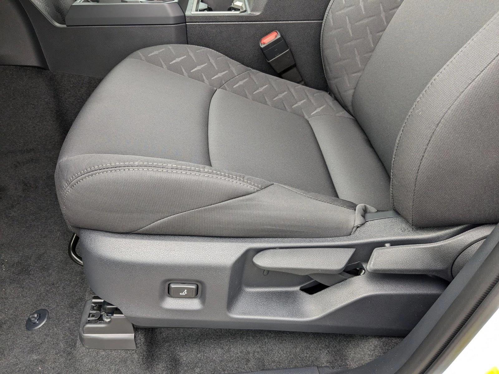 2024 Toyota Tacoma SR5 Double Cab photo 4