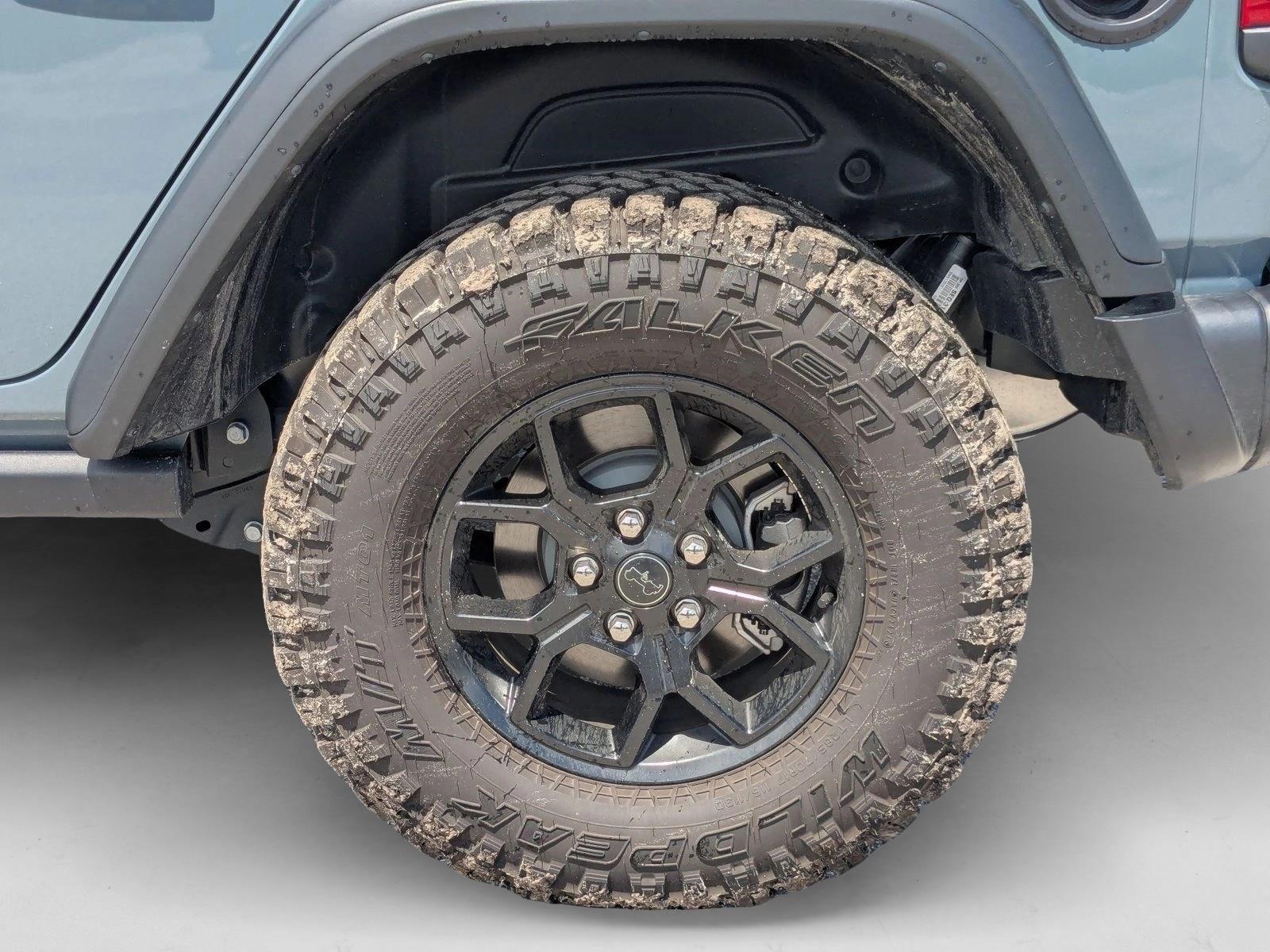 2025 Jeep Wrangler Willys photo 4