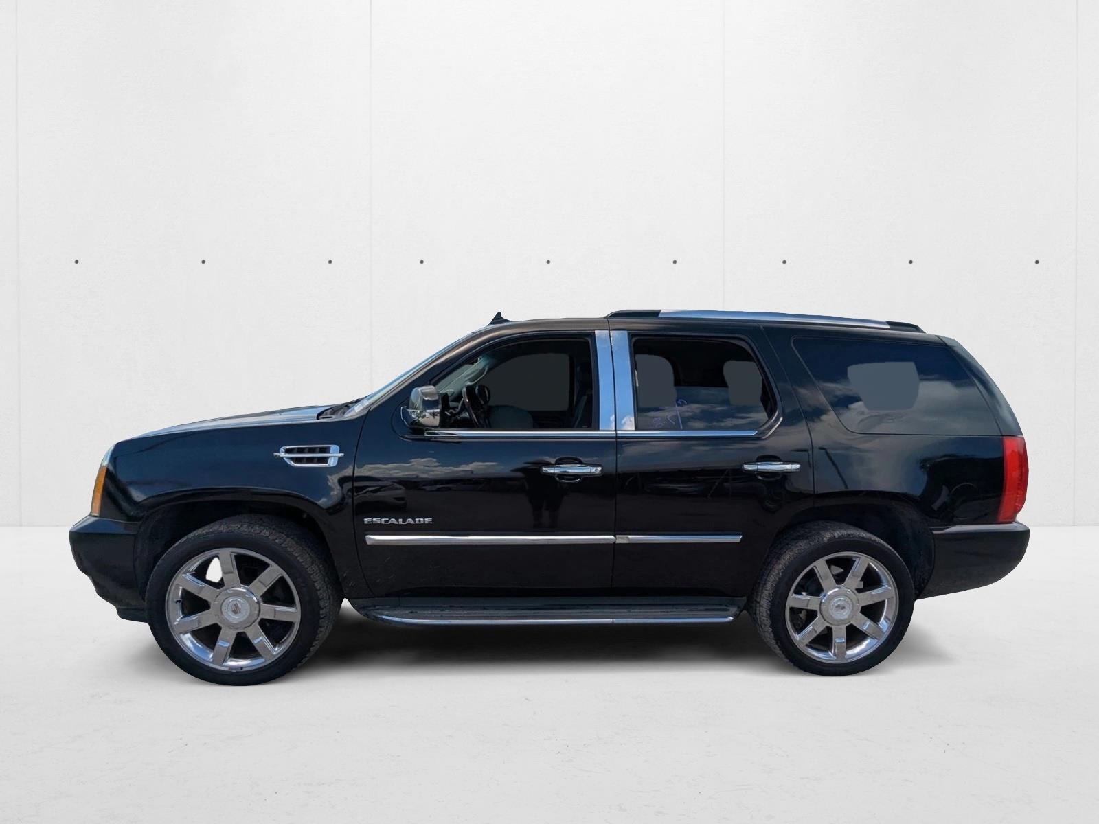 2013 Cadillac Escalade Base photo 2