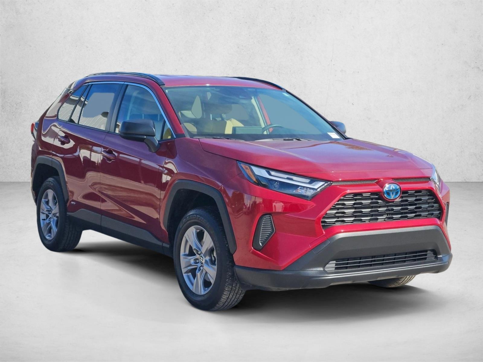 2024 Toyota RAV4 Hybrid LE photo 2