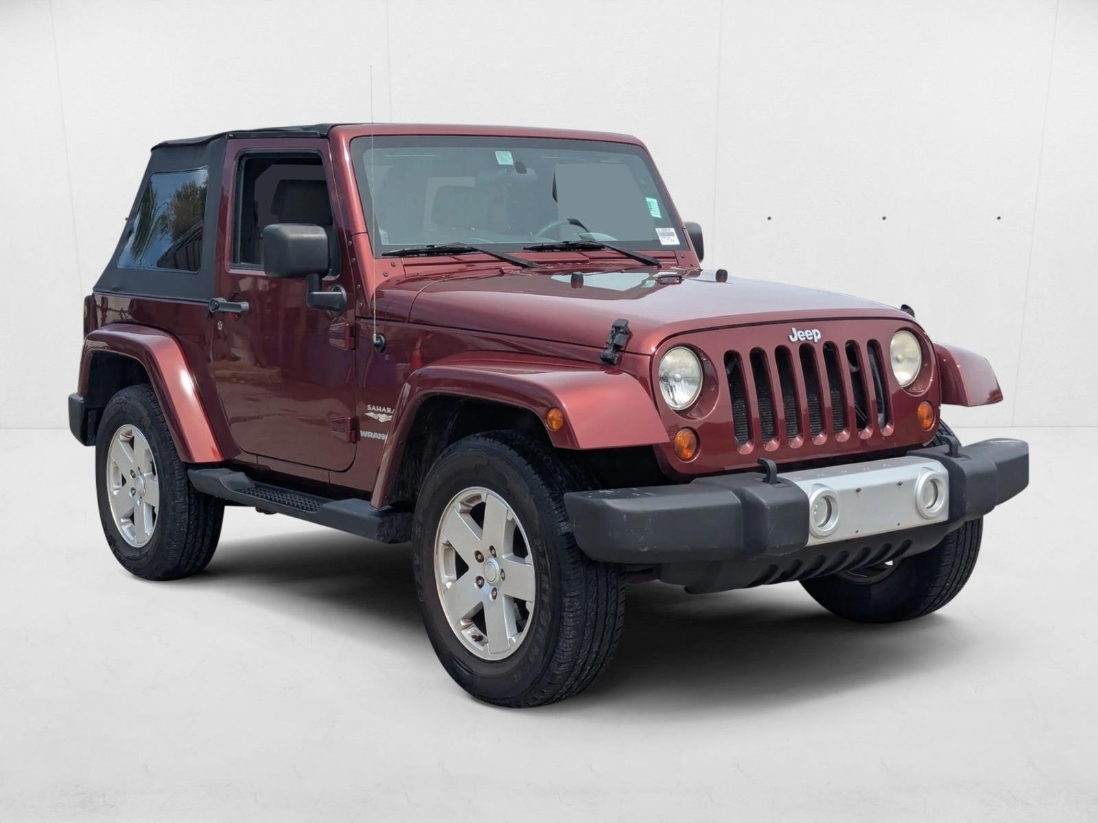 2010 Jeep Wrangler Sahara photo 2