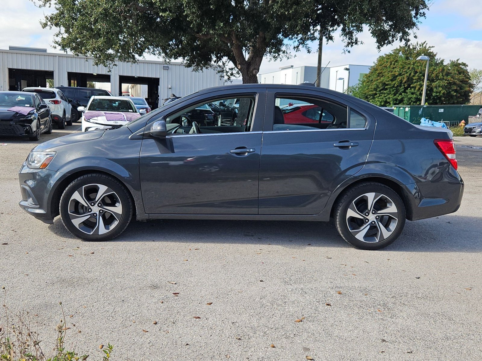 2017 Chevrolet Sonic Premier photo 3