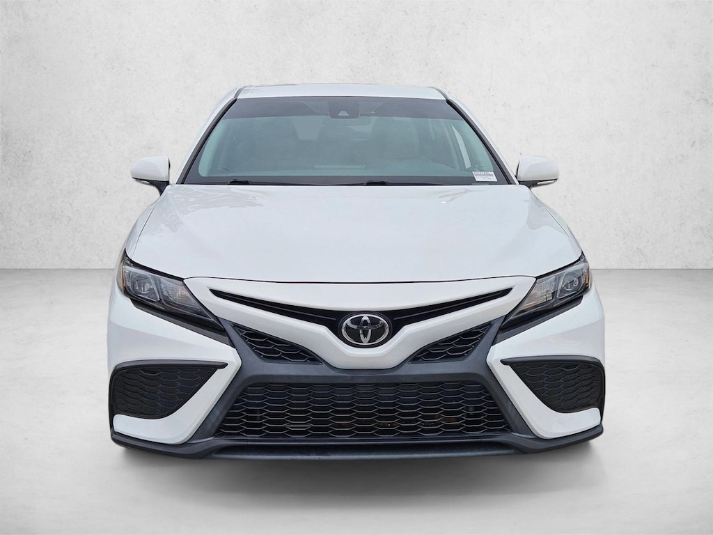 Used 2023 Toyota Camry SE Sedan