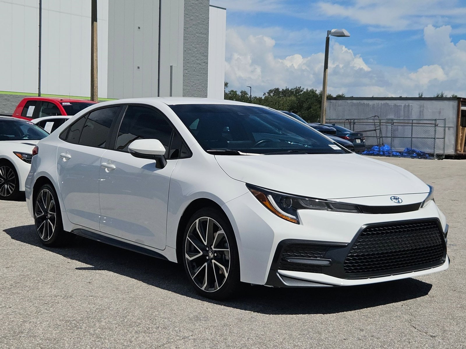 2022 Toyota Corolla SE photo 3