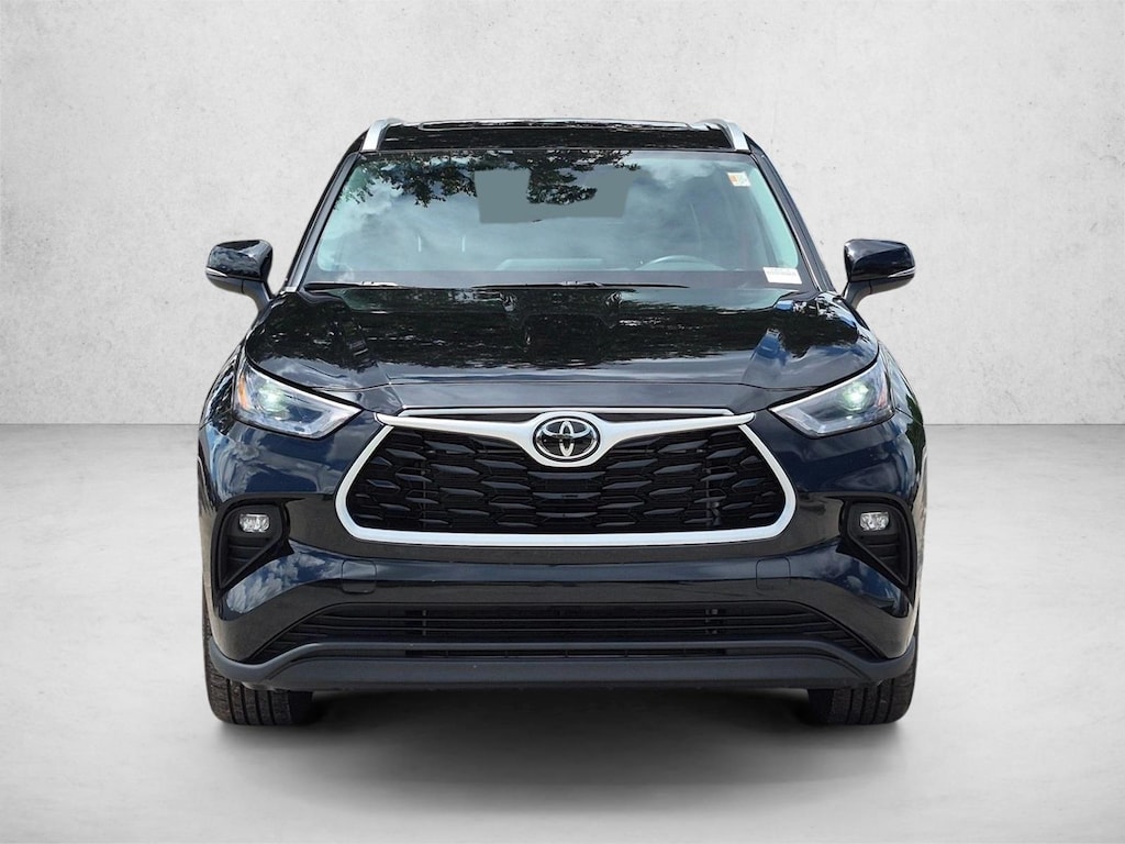 Used 2026 Toyota Highlander XLE SUV