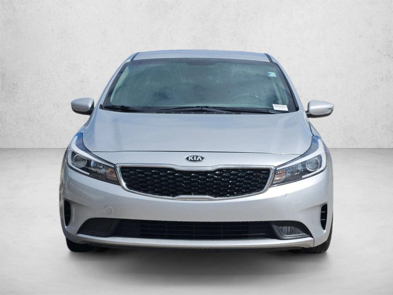 Used 2018 Kia FORTE LX with VIN 3KPFK4A77JE257737 for sale in Pinellas Park, FL