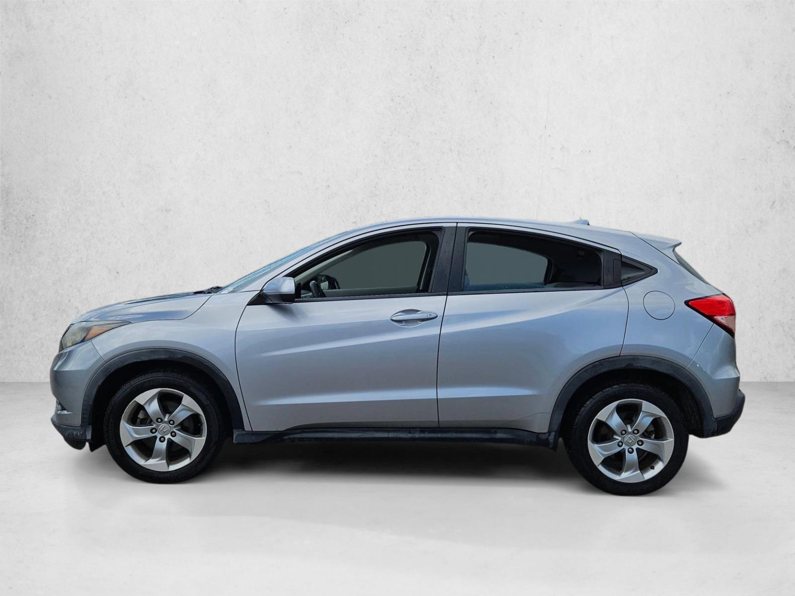 2017 Honda HR-V LX 2WD photo 3