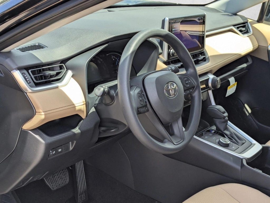 Used 2025 Toyota RAV4 Hybrid LE SUV