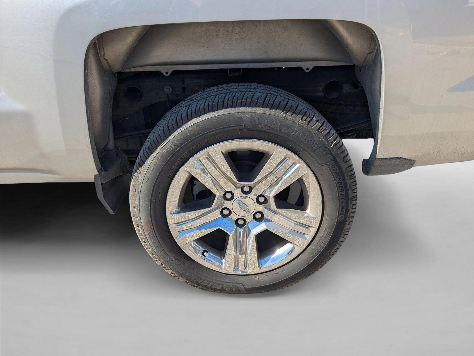 2018 Chevrolet Silverado 1500 Custom photo 3