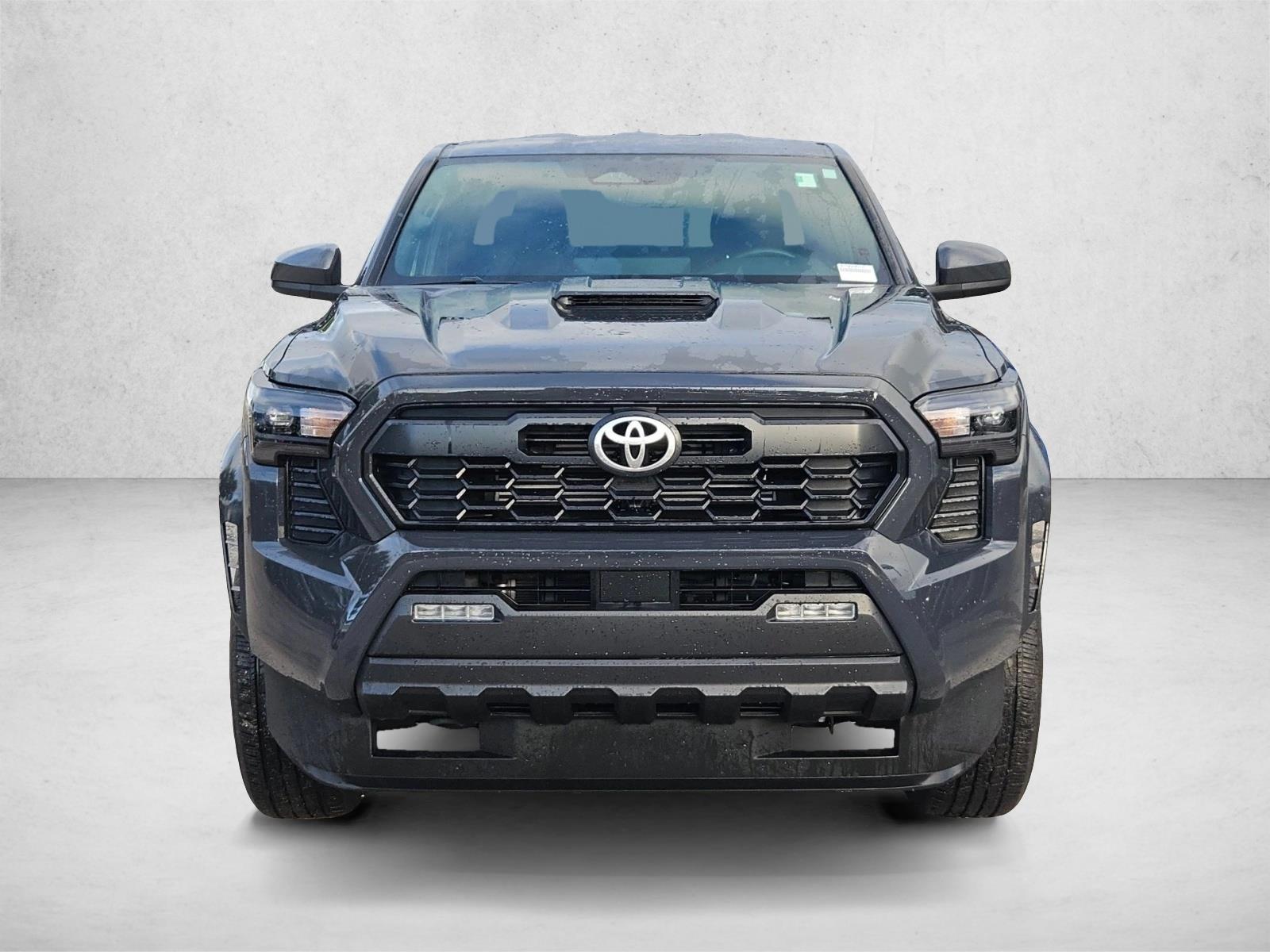 2024 Toyota Tacoma TRD Sport Double Cab photo 2