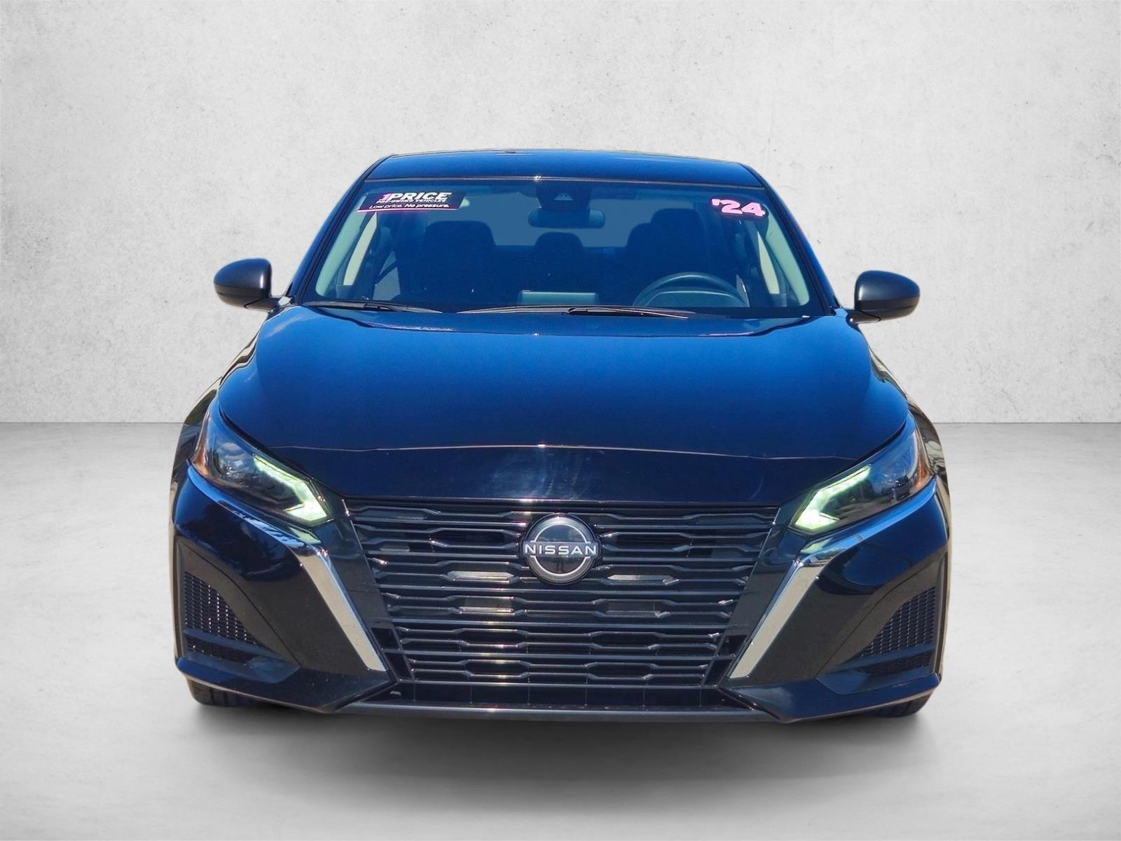 2024 Nissan Altima 2.5 SV photo 2