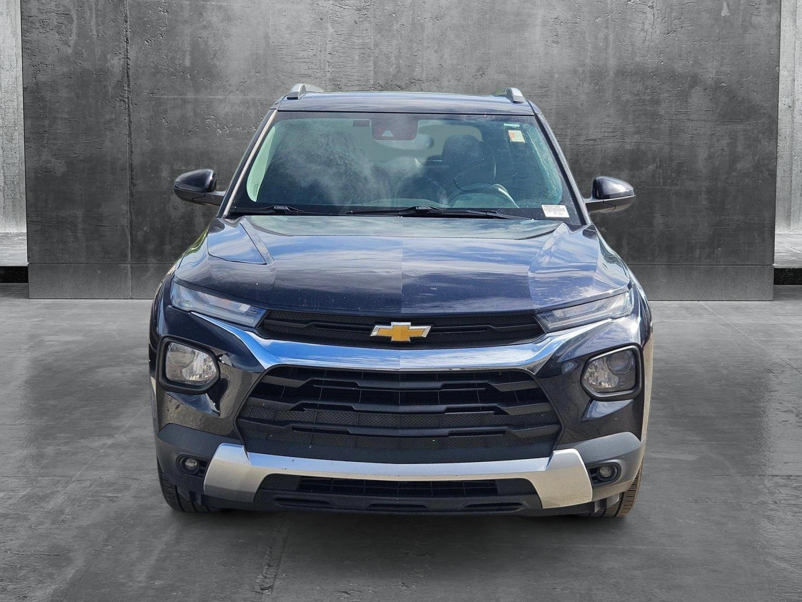 2021 Chevrolet Trailblazer LT photo 2