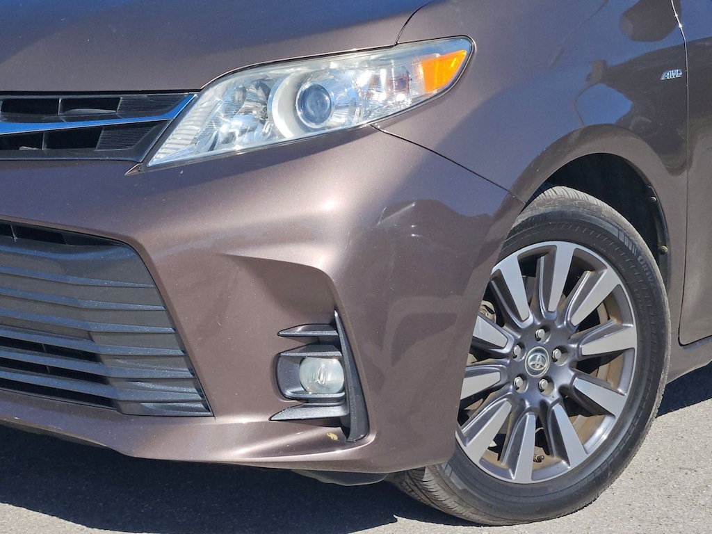 Used 2018 Toyota Sienna XLE 7 Passenger Van Passenger Van