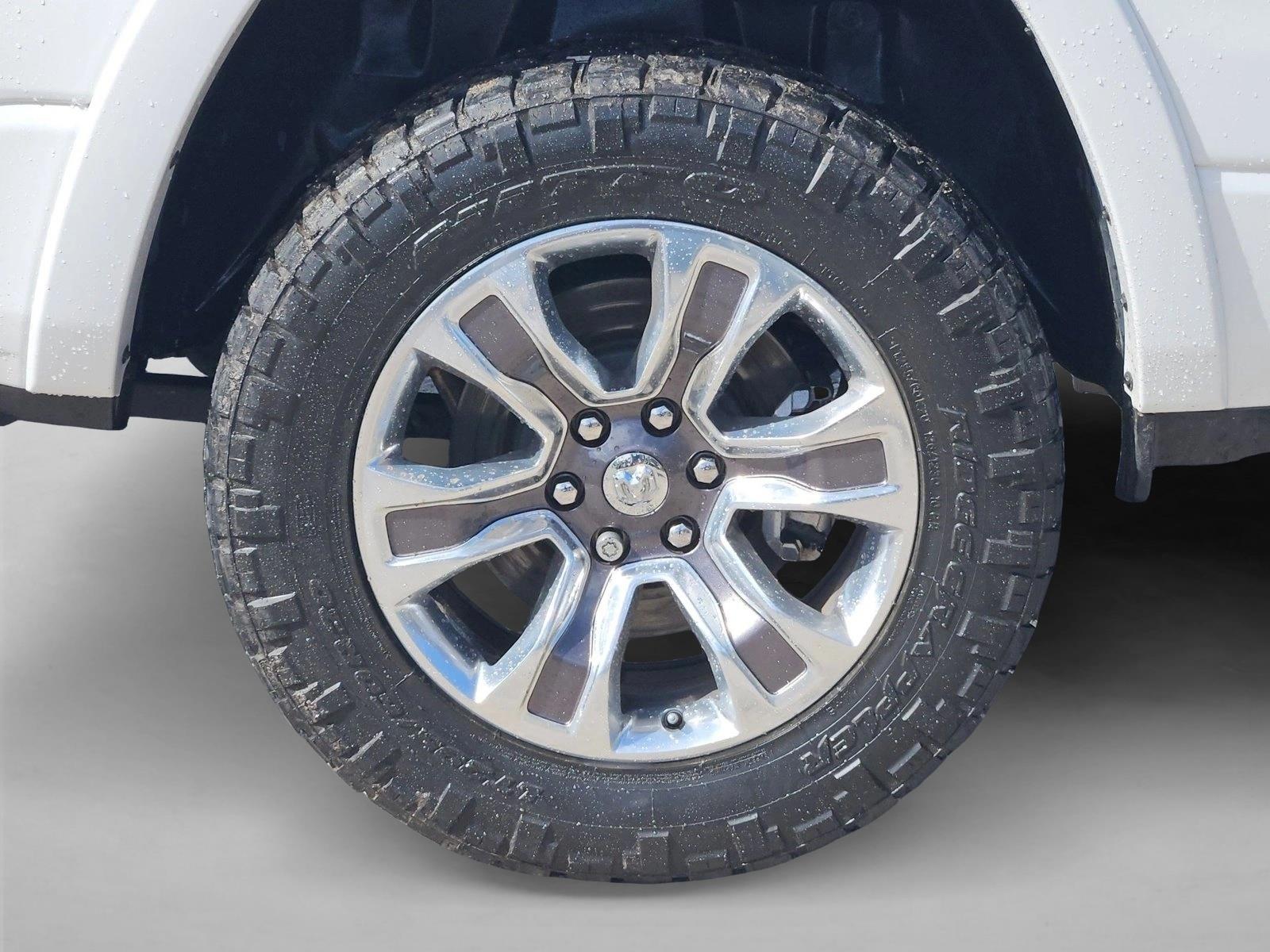 2022 Ram 1500 Limited photo 3