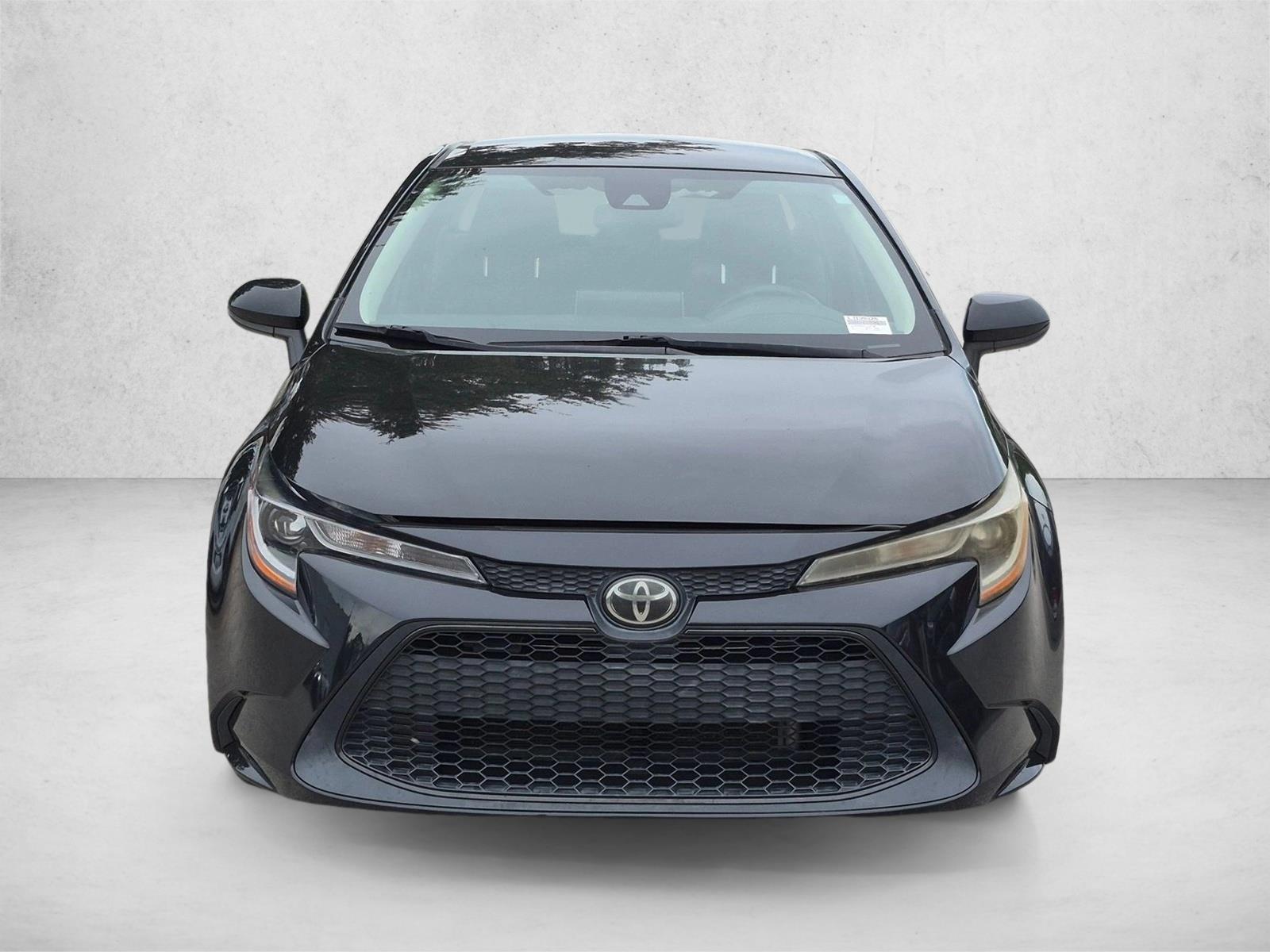 Used 2020 Toyota Corolla LE with VIN JTDEPRAE5LJ109326 for sale in Pinellas Park, FL
