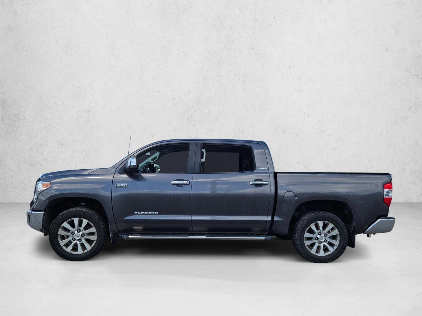 2015 Toyota Tundra CrewMax Limited photo 3