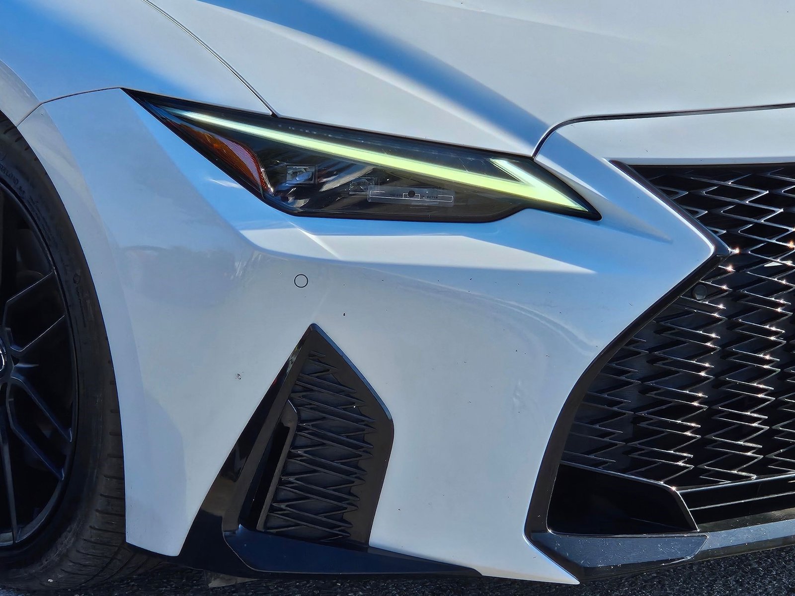 2021 Lexus IS 350 F SPORT photo 4