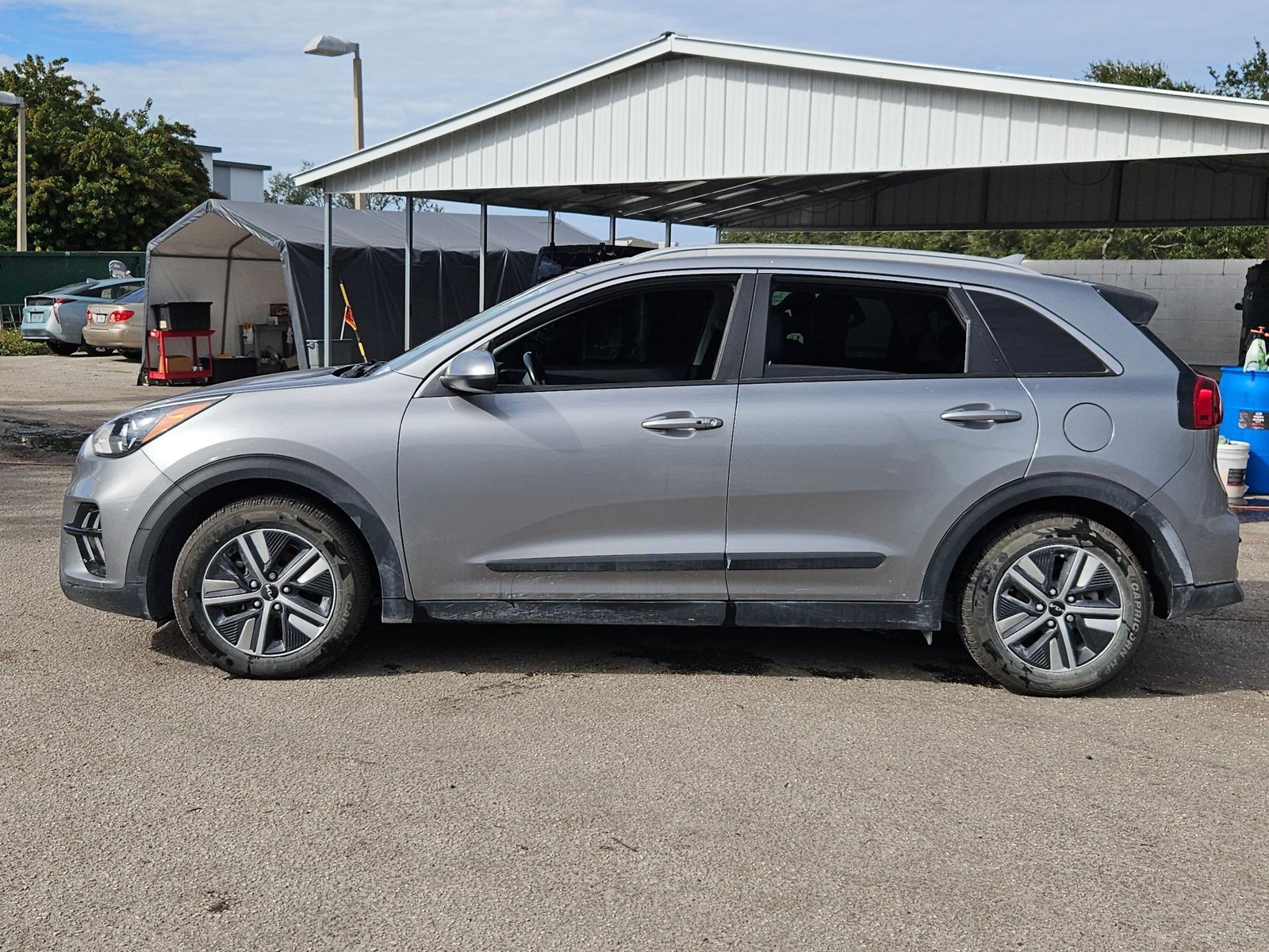 2022 Kia Niro LXS photo 2