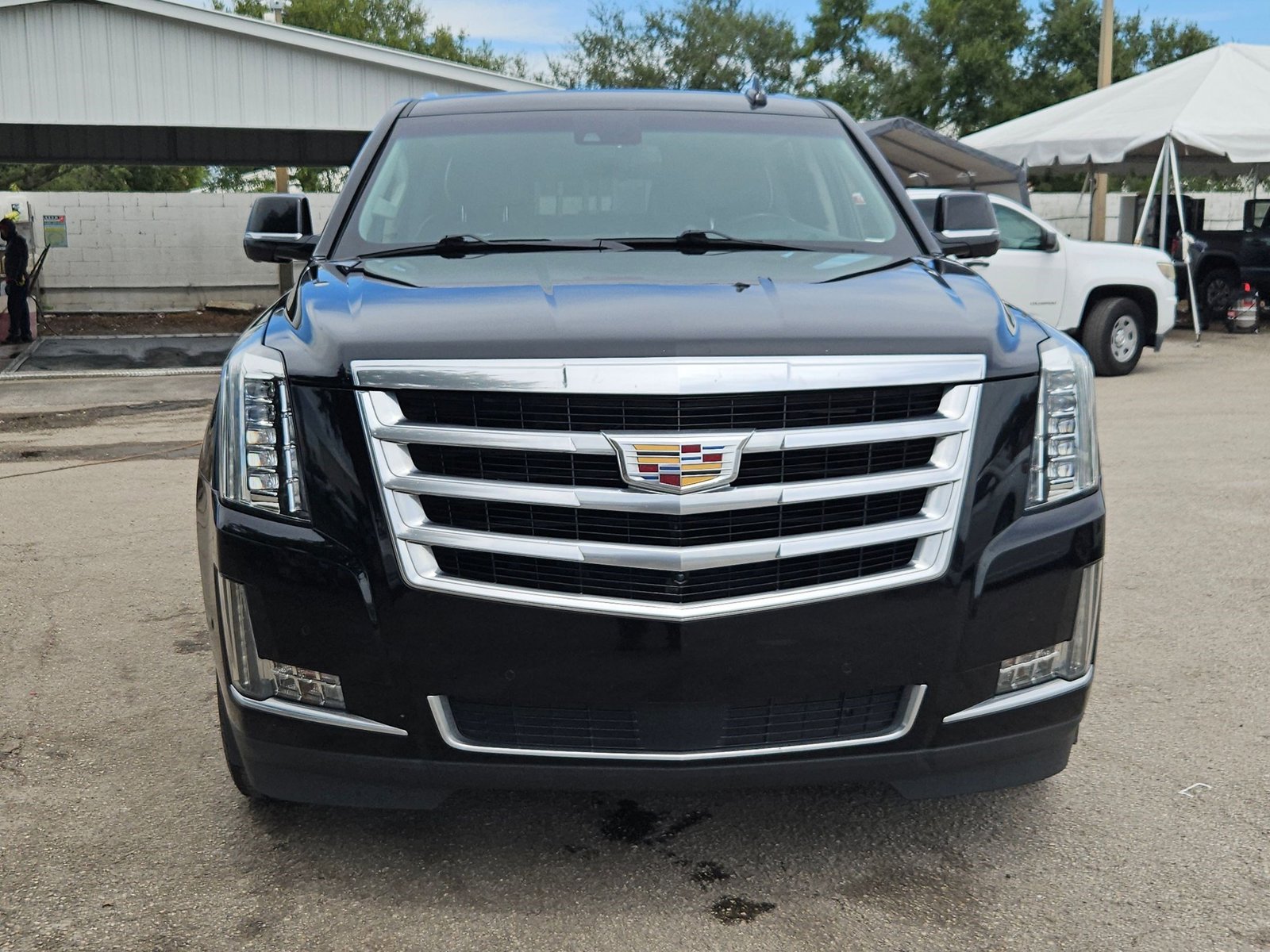 2019 Cadillac Escalade ESV Premium Luxury photo 2