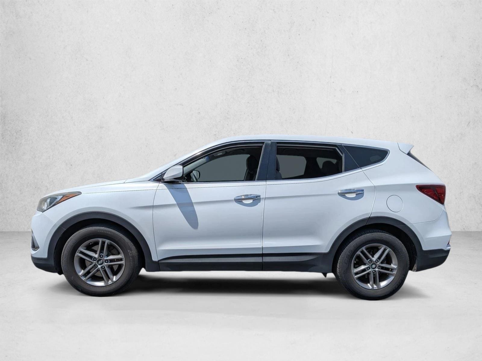 Used 2018 Hyundai Santa Fe Sport with VIN 5NMZT3LB8JH066228 for sale in Pinellas Park, FL