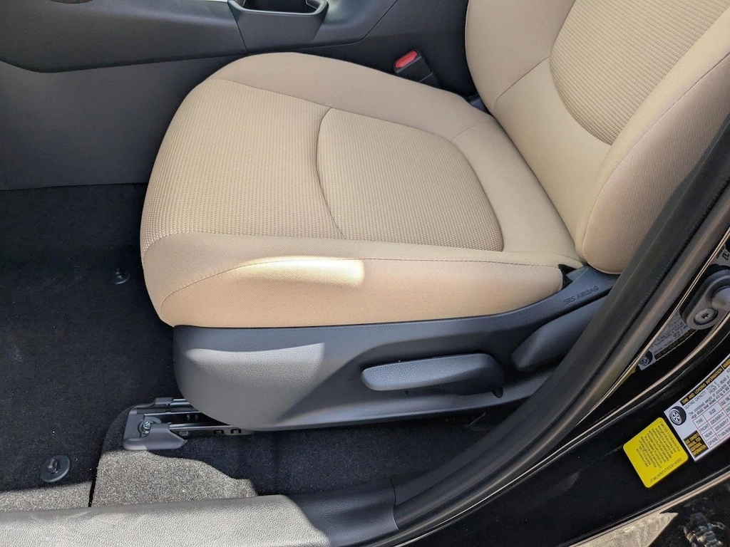 Used 2025 Toyota RAV4 Hybrid LE SUV